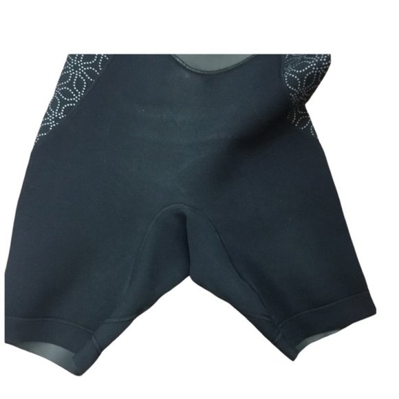 HO Sports Women's Shorty Wetsuit Black/Gray Floral Size 7/8 - Picture 4 of 9